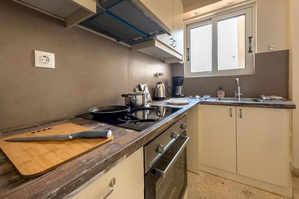 Kerameikos 2 Bedroom Apartment Athen Eksteriør billede